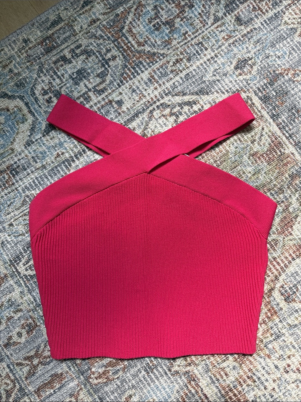 Babaton sculpt knit cross neck - Hot Pink